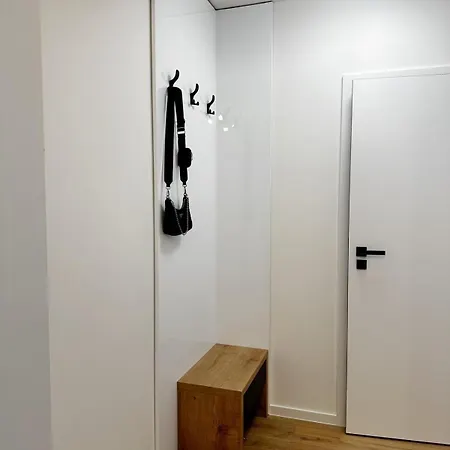 Apartmán Your 17 With Parking